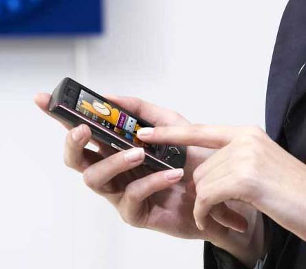 samsung-ultra-touch-s8300-3 samsung-ultra-touch-s8300-3