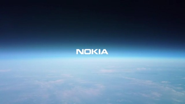 nokia_808_pureview_space