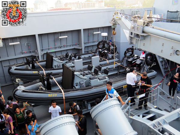 navy-vivocity-IMG_0579m